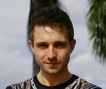 JulienRio.com: Taking a different life path - interview with a talented young entrepreneur, Cyril Mazur