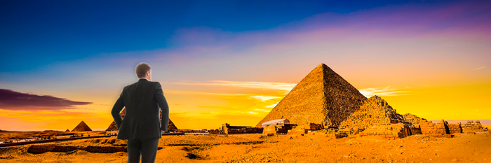 JulienRio.com - pyramid maslow hierarchy of needs customer care