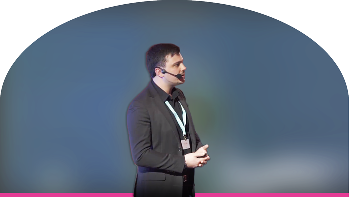 JulienRio.com - Julien Rio conférence Stratégie Clients avec Dimelo et Recast SAP